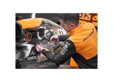 aku-xr-udar-vrtalnik-mclaren-2x4ah-tstak-dewalt-dcd85mm2t_5054905326586_main.jpg