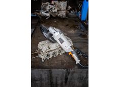 kotni-brusilnik-2200w-230mm-6300-min-concept-vulcan-vzs230_5903755072504_main.jpg