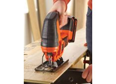 VBODNA ŽAGA 18 V BREZ BATERIJE Black & Decker BDCJS18N