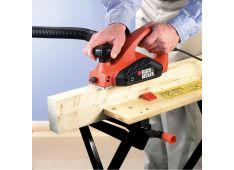 OBLIČ 650 W V KOVČKU Black & Decker KW712KA OBLIČ 650 W V KOVČKU Black & Decker KW712KA