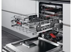 Pomivalni stroj AEG FSE83800P Pomivalni stroj AEG FSE83800P