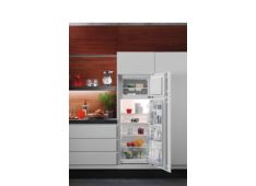 Vgradni hladilnik Electrolux EJN2301AOW Vgradni hladilnik Electrolux EJN2301AOW