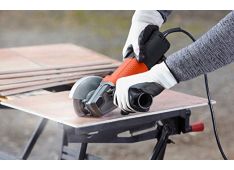 KOTNI BRUSILNIK 750 W 115 mm Black & Decker BEG110 KOTNI BRUSILNIK 750 W 115 mm Black & Decker BEG110